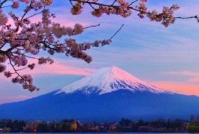 Фудзияма - самый большой вулкан в Азии