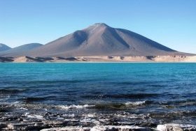 Самый большой вулкан в мире Охос-дель-Саладо считается потухшим